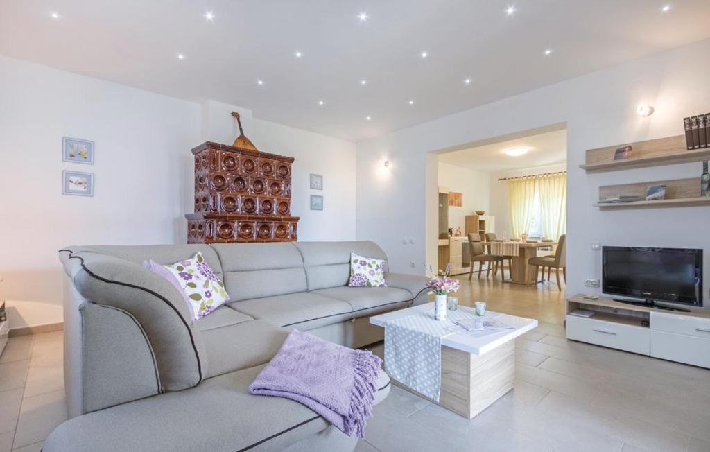 Ane Apartment Loborika Экстерьер фото